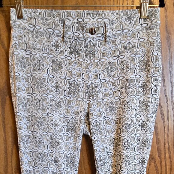 Complete Outfit - Picture 5 of 9